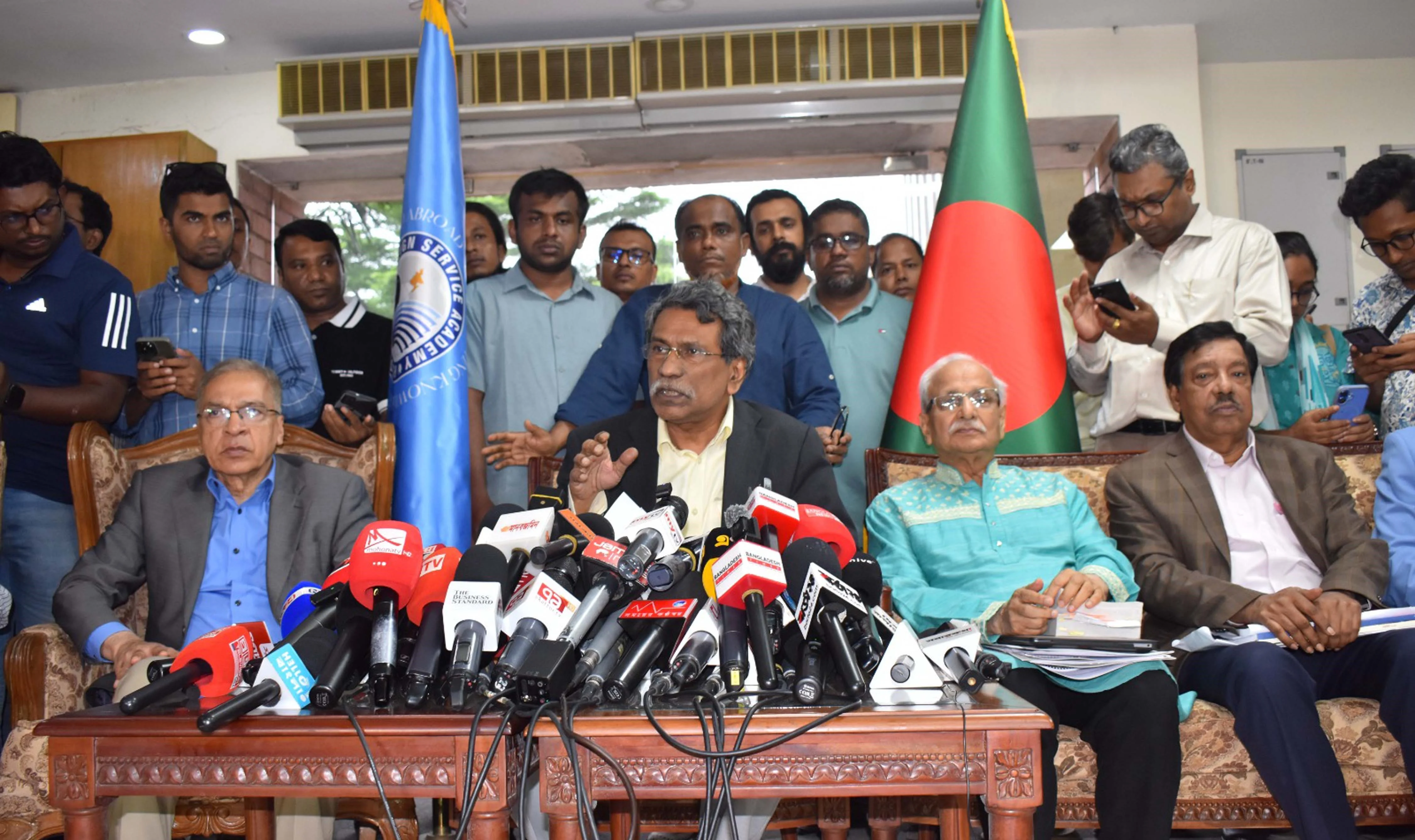 প্রায় সকল দলই রাষ্ট্রপতি নির্বাচন পদ্ধতি পরিবর্তনে আগ্রহী : আলী রীয়াজ